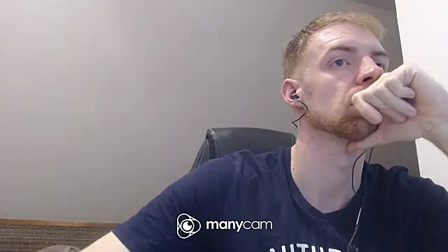 Snapshot of Milkyman7 chatting on October 25, 6:35 pm Milkyman7 online show from October 25, 6:35 pm