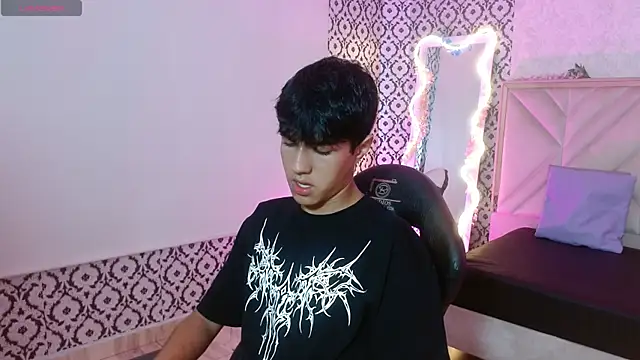Damian tay online show from July 2, 11:38 am