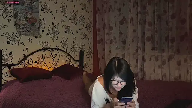 Snapshot of OxiLovex chatting on June 25, 8:02 pm OxiLovex online show from June 25, 8:02 pm