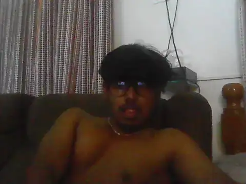 Snapshot of singaram190 chatting on June 25, 5:23 am singaram190 online show from June 25, 5:23 am