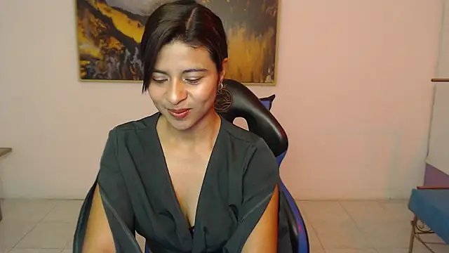 Snapshot of Lady_isabella_ chatting on May 6, 1:16 pm Lady isabella online show from May 6, 1:16 pm