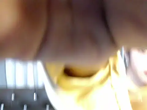 Snapshot of marie_castro chatting on May 17, 3:30 pm marie castro online show from May 17, 3:30 pm