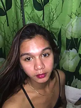 Snapshot of marie_castro chatting on July 5, 10:11 am marie castro online show from July 5, 10:11 am