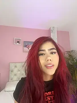 Snapshot of caro_lovings chatting on July 15, 3:34 am caro lovings online show from July 15, 3:34 am