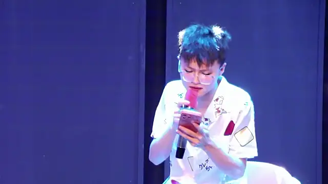 bianfu 001 online show from April 24, 3:58 pm