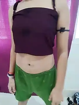 Snapshot of Kamini_rani chatting on July 4, 12:22 pm Kamini rani online show from July 4, 12:22 pm