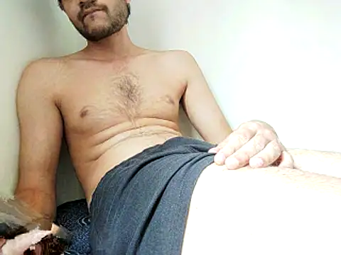Snapshot of Lustyydickk chatting on April 20, 9:45 am Lustyydickk online show from April 20, 9:45 am
