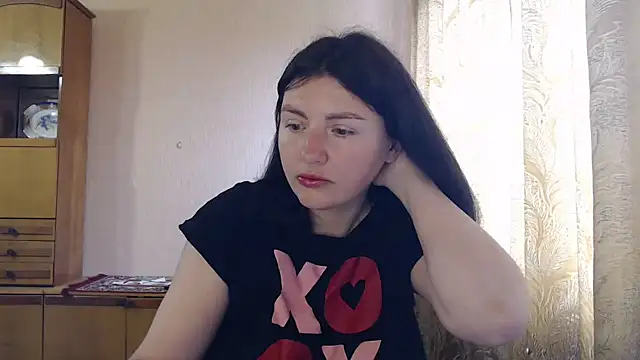 AlinaxJames online show from April 25, 7:00 am