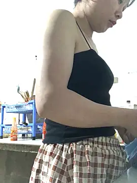 Snapshot of -Hanna_ chatting on May 3, 2:28 am -Hanna online show from May 3, 2:28 am