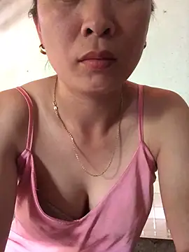 Snapshot of -Hanna_ chatting on May 14, 3:57 am -Hanna online show from May 14, 3:57 am