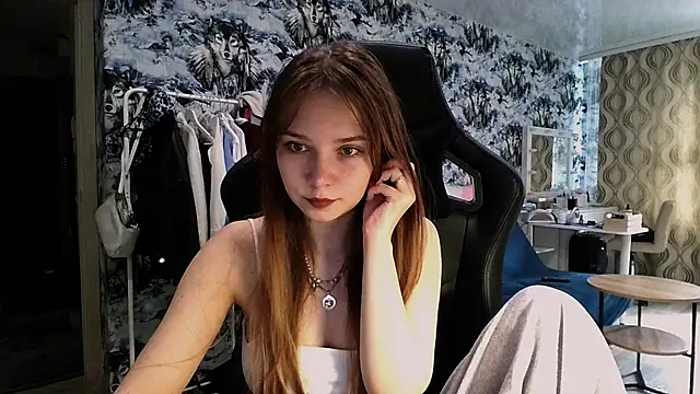 Snapshot of Princess_Mira chatting on July 31, 9:19 am Princess Mira online show from July 31, 9:19 am