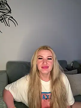 SexyCouple1910 online show from July 28, 4:41 am