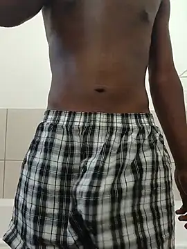 Snapshot of Darkskinned20 chatting on May 22, 6:31 am Darkskinned20 online show from May 22, 6:31 am