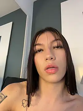 Snapshot of Maddison_Foxxx chatting on July 28, 12:48 pm Maddison Foxxx online show from July 28, 12:48 pm