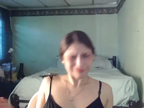 Snapshot of AnnieLorin chatting on July 28, 6:31 pm AnnieLorin online show from July 28, 6:31 pm
