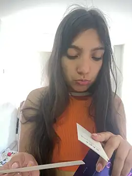 Snapshot of Soffy_20 chatting on May 25, 4:35 pm Soffy 20 online show from May 25, 4:35 pm