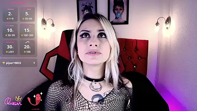 Snapshot of aliceinflames chatting on May 14, 10:16 pm aliceinflames online show from May 14, 10:16 pm
