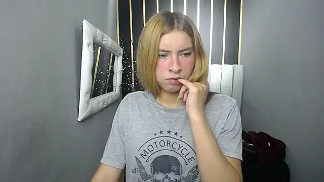 nancy blonde online show from May 30, 12:46 pm