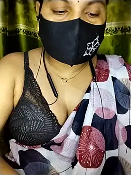 Snapshot of Sila_Vabi9 chatting on May 25, 8:37 pm Sila Vabi9 online show from May 25, 8:37 pm