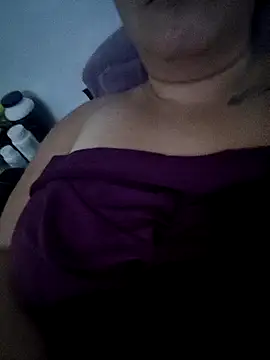 mamisamors online show from April 20, 10:22 pm