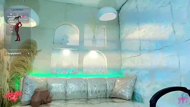 Moon Red r online show from April 18, 1:09 am