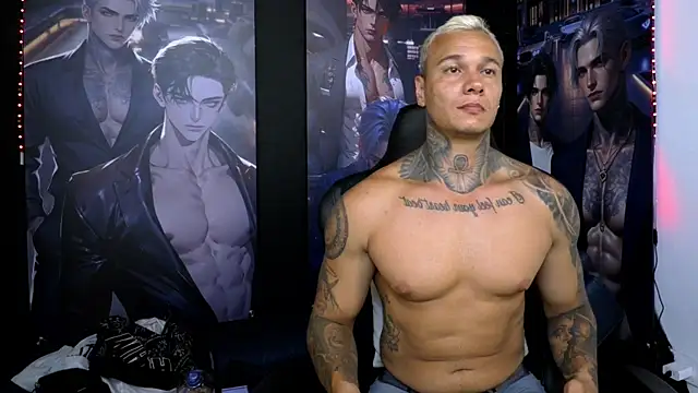 Snapshot of damian_becker chatting on June 11, 12:32 am damian becker online show from June 11, 12:32 am