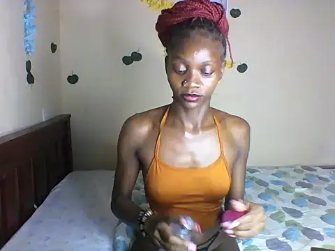 Snapshot of LunaNior chatting on June 12, 9:14 pm LunaNior online show from June 12, 9:14 pm