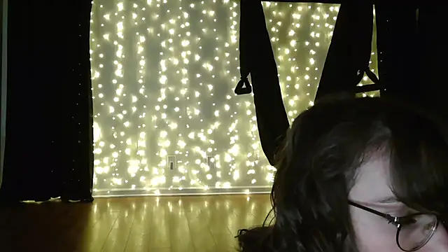 BaileyMFox online show from April 23, 11:40 pm