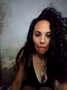 CHECHU261084 online show from April 28, 8:41 am