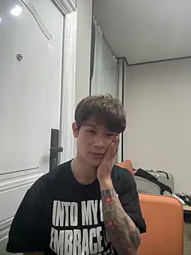 xiaowu2006 online show from April 21, 1:39 pm