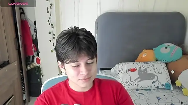 Snapshot of Felixzyn chatting on June 9, 6:52 pm Felixzyn online show from June 9, 6:52 pm