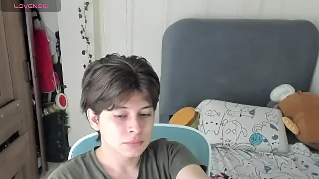 Snapshot of Felixzyn chatting on June 14, 6:54 pm Felixzyn online show from June 14, 6:54 pm