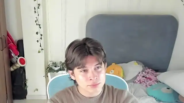 Snapshot of Felixzyn chatting on July 9, 6:45 pm Felixzyn online show from July 9, 6:45 pm