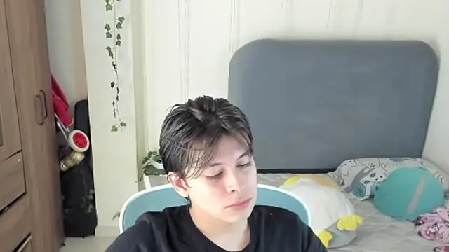 Snapshot of Felixzyn chatting on July 19, 7:06 pm Felixzyn online show from July 19, 7:06 pm