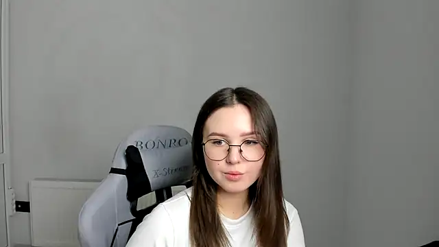 Snapshot of Regina_cute_ chatting on May 29, 1:20 pm Regina cute online show from May 29, 1:20 pm