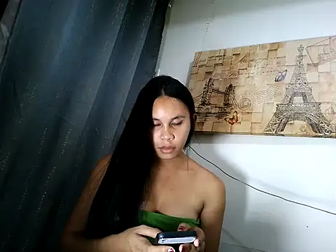 Snapshot of Angelalove25 chatting on May 15, 4:14 pm Angelalove25 online show from May 15, 4:14 pm