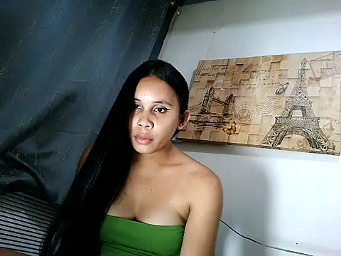 Snapshot of Angelalove25 chatting on May 18, 12:55 pm Angelalove25 online show from May 18, 12:55 pm