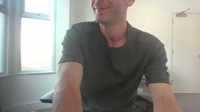 frenchbdmaninlondon online show from July 6, 12:57 pm