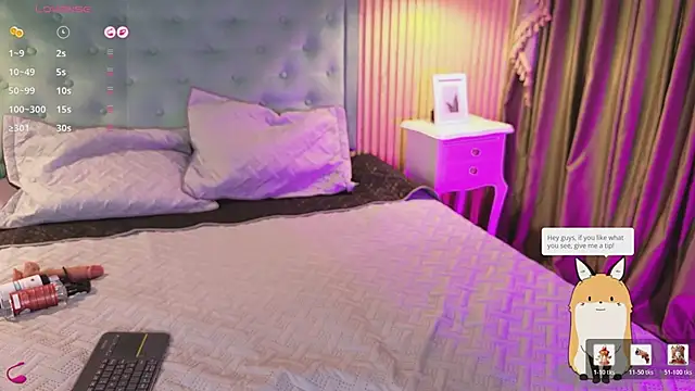 Snapshot of arianaacarter chatting on May 8, 8:14 pm arianaacarter online show from May 8, 8:14 pm