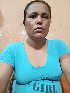 Snapshot of Shila_bby chatting on June 6, 2:33 pm Shila bby online show from June 6, 2:33 pm