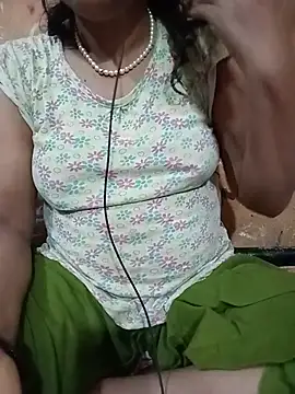 Snapshot of Shila_bby chatting on July 20, 10:39 am Shila bby online show from July 20, 10:39 am