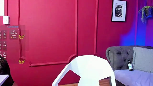 Snapshot of Rosie_Stone chatting on May 10, 3:44 am Rosie Stone online show from May 10, 3:44 am