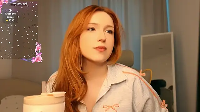 flaremoon online show from May 10, 1:16 pm