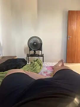 Lucasbb034 online show from April 18, 7:18 pm