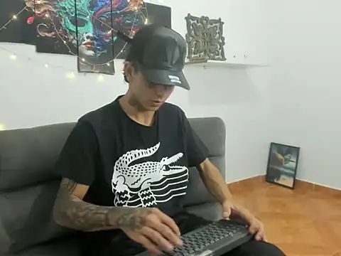 MaikDEMON latino online show from April 25, 2:47 pm