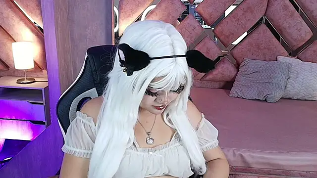 Snapshot of lya_nekko_ chatting on July 9, 5:00 am lya nekko online show from July 9, 5:00 am