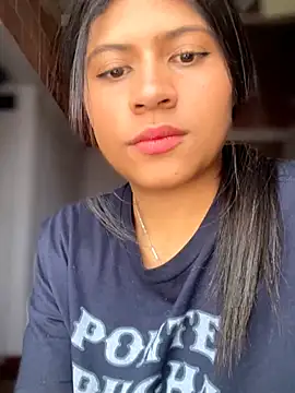Snapshot of ElahiaMarquez chatting on May 13, 5:32 pm ElahiaMarquez online show from May 13, 5:32 pm