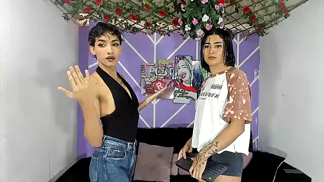Snapshot of DAHNE_HOT_ chatting on May 22, 12:44 pm DAHNE HOT online show from May 22, 12:44 pm