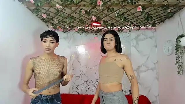 Snapshot of DAHNE_HOT_ chatting on June 1, 1:35 pm DAHNE HOT online show from June 1, 1:35 pm