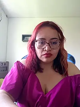 Snapshot of Amaranta-Luque chatting on April 25, 7:33 pm Amaranta-Luque online show from April 25, 7:33 pm